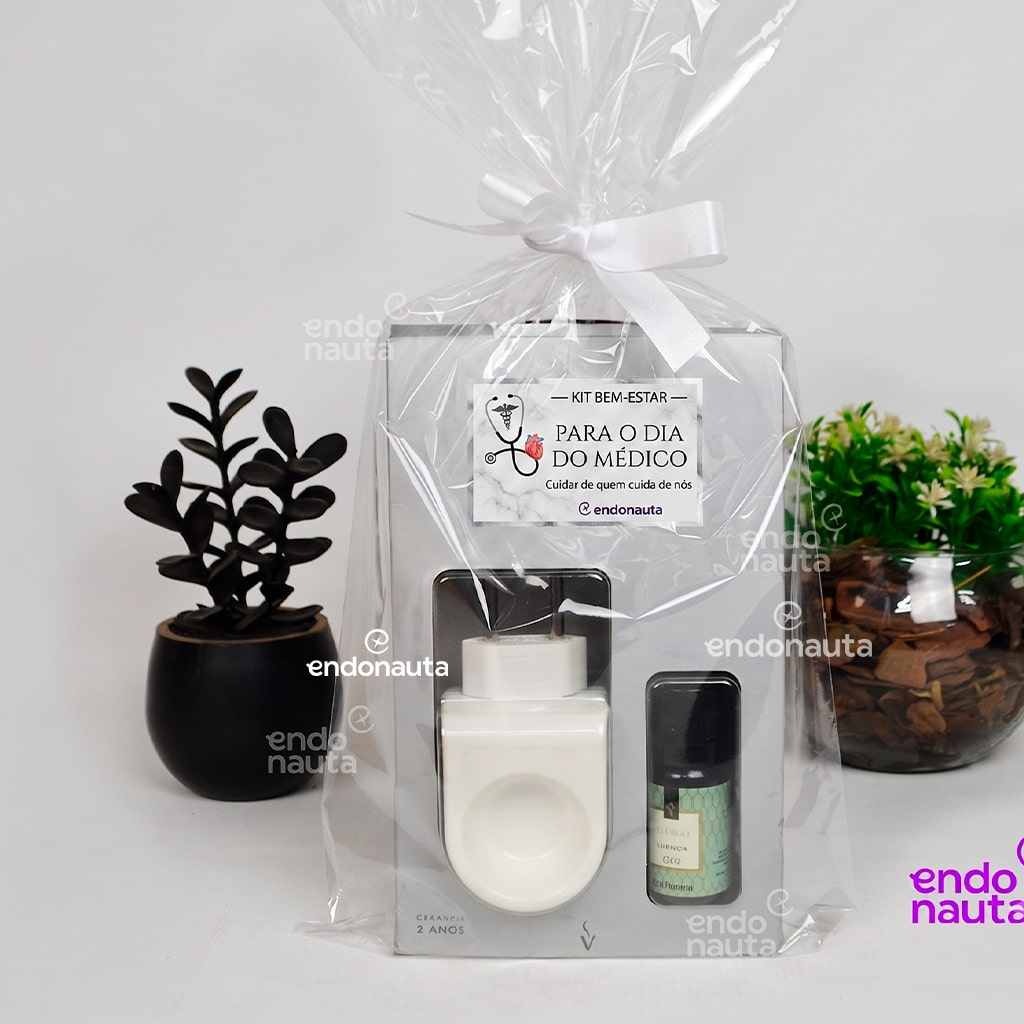 Dia do Médico 4 kit bem-estar para o dia do médico. Brinde personalizado corporativo para empresas. Acompanha Aromatizador elétrico com essência.