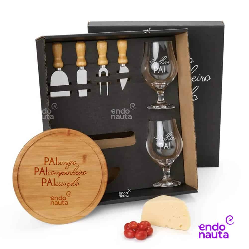 Kit Happy Hopur: Presente corporativo com taça, tábua e kit queijos para o Dia dos Pais