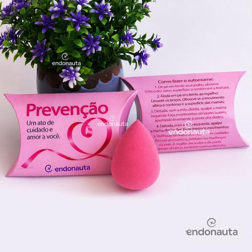 Caixa personalizada com esponja de maquiagem para o outubro rosa